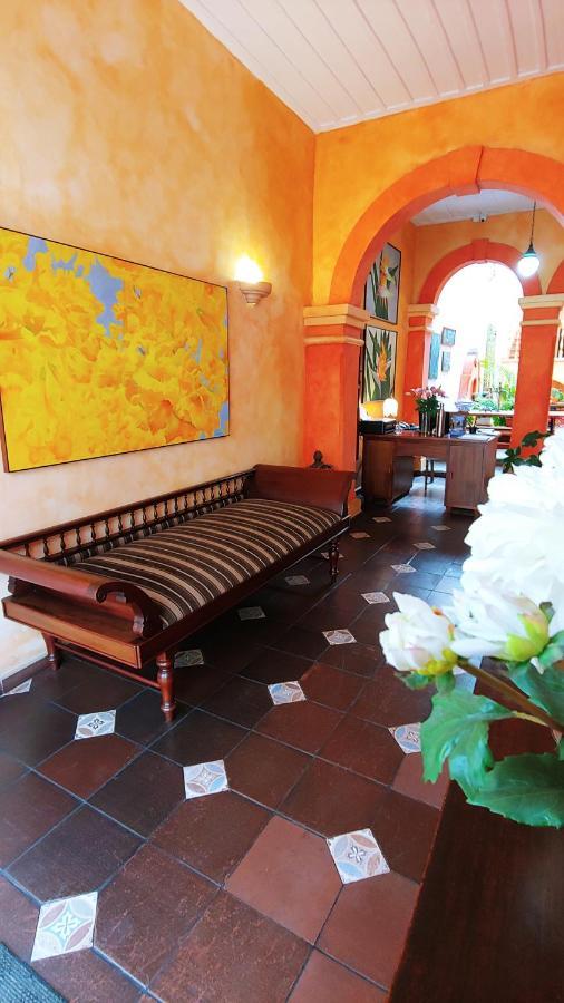 Casa Montalvo Bed & Breakfast Bed & Breakfast Cuenca Exterior photo