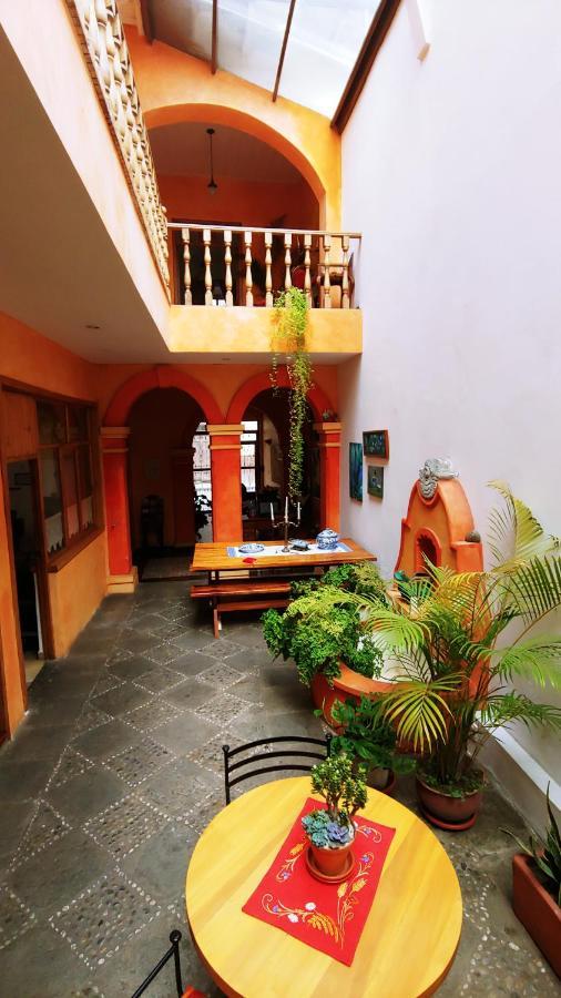 Casa Montalvo Bed & Breakfast Bed & Breakfast Cuenca Exterior photo