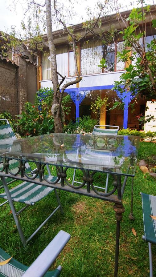 Casa Montalvo Bed & Breakfast Bed & Breakfast Cuenca Exterior photo