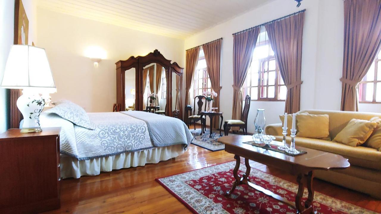 Casa Montalvo Bed & Breakfast Bed & Breakfast Cuenca Exterior photo