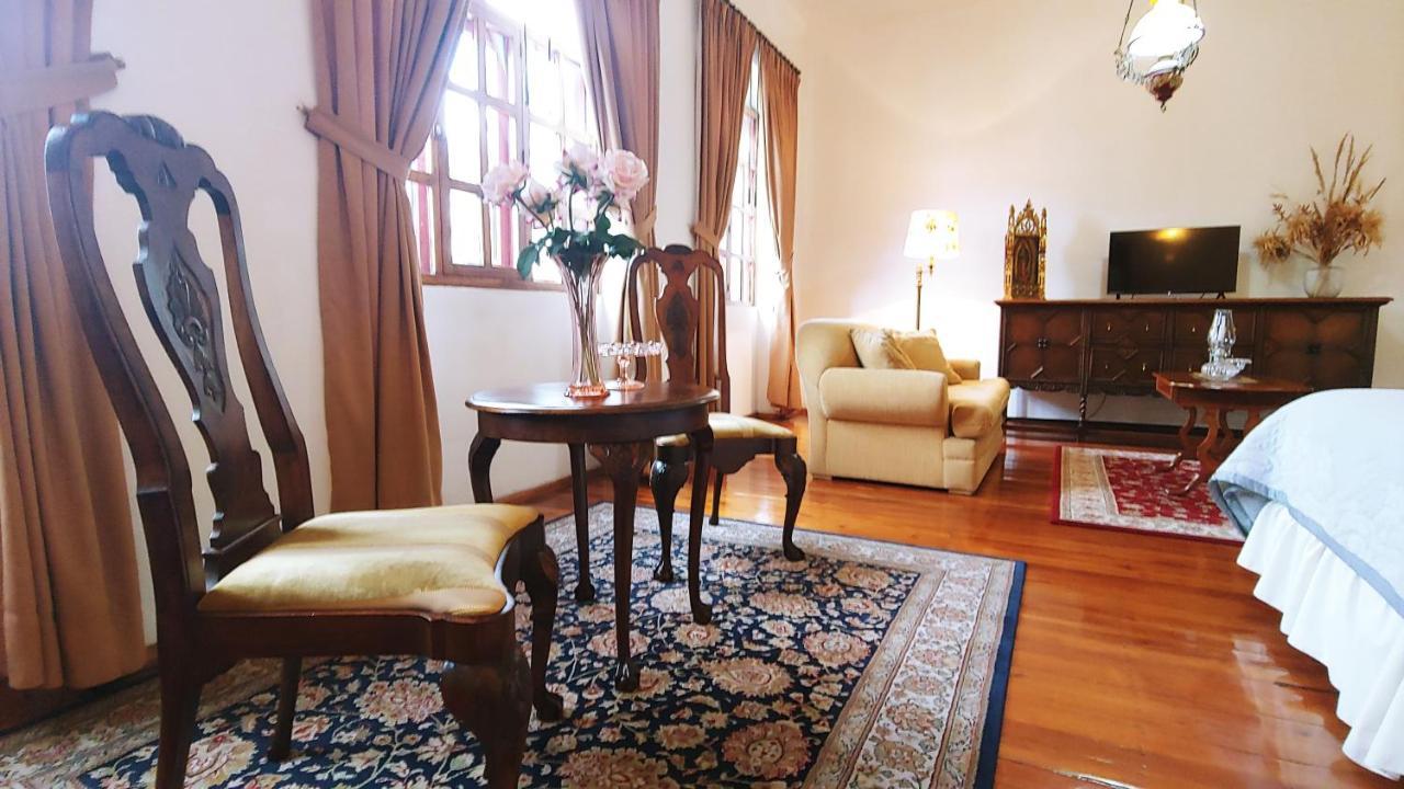 Casa Montalvo Bed & Breakfast Bed & Breakfast Cuenca Exterior photo