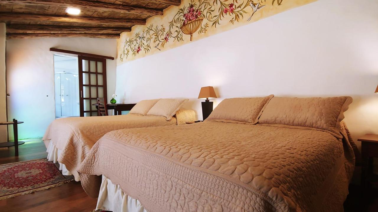 Casa Montalvo Bed & Breakfast Bed & Breakfast Cuenca Exterior photo