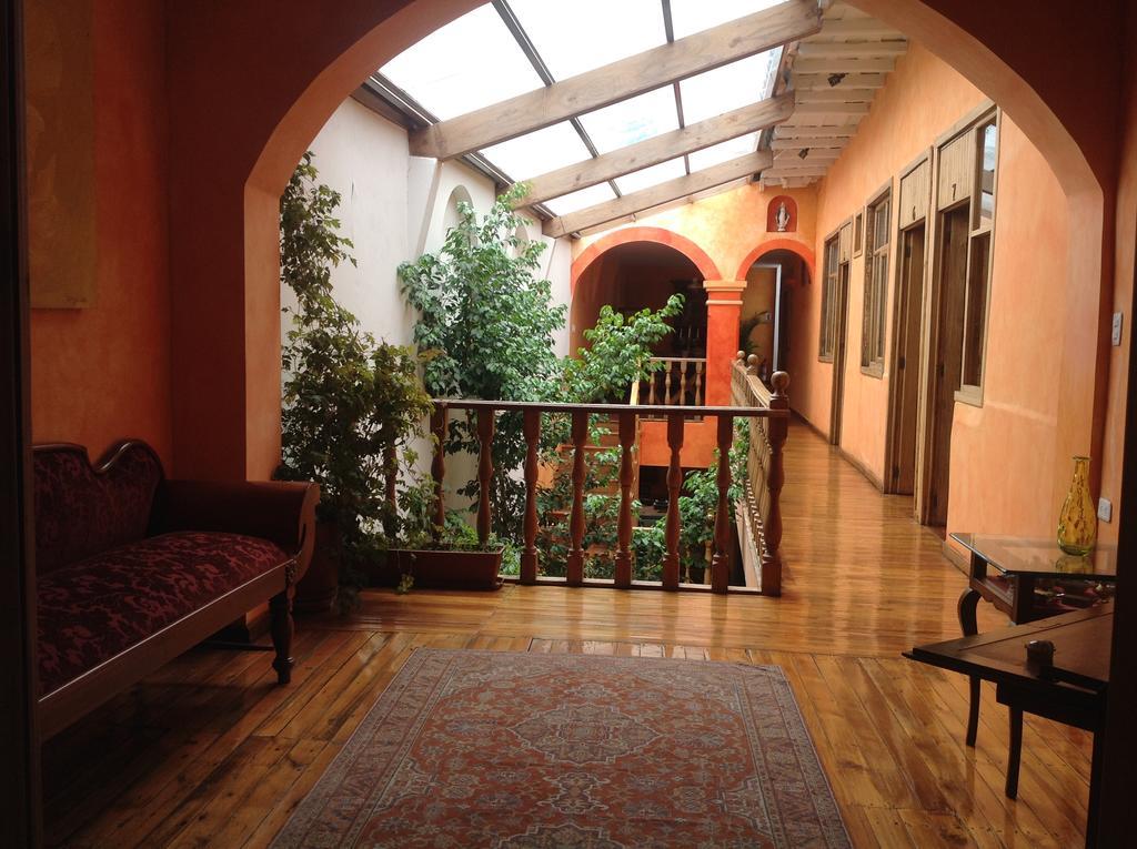 Casa Montalvo Bed & Breakfast Bed & Breakfast Cuenca Exterior photo